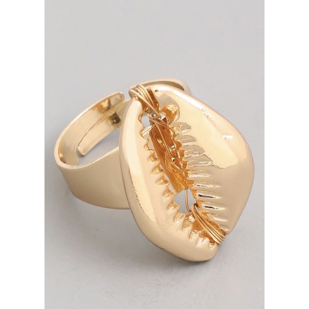 Urban Outfitters Cowrie‎ Shell Statement Ring Size 6 Gold Tone New